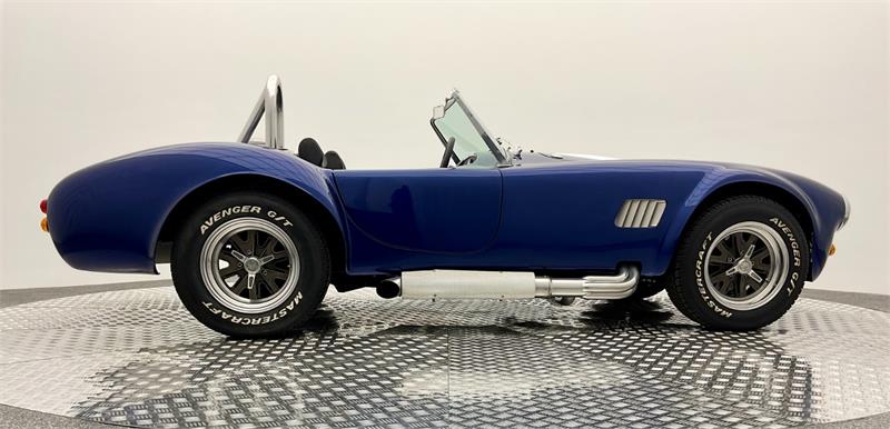 1965 AC COBRA REPLICA 5 SP MANUAL 2D CONVERTIBLE