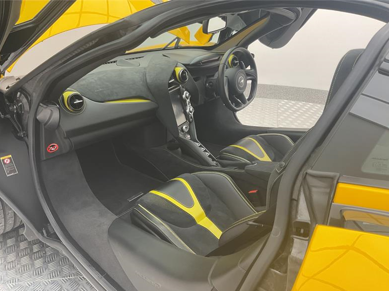 2018 McLAREN 720S MY18 PERFORMANCE 7 SP AUTO DUAL CLUTCH SEDAN