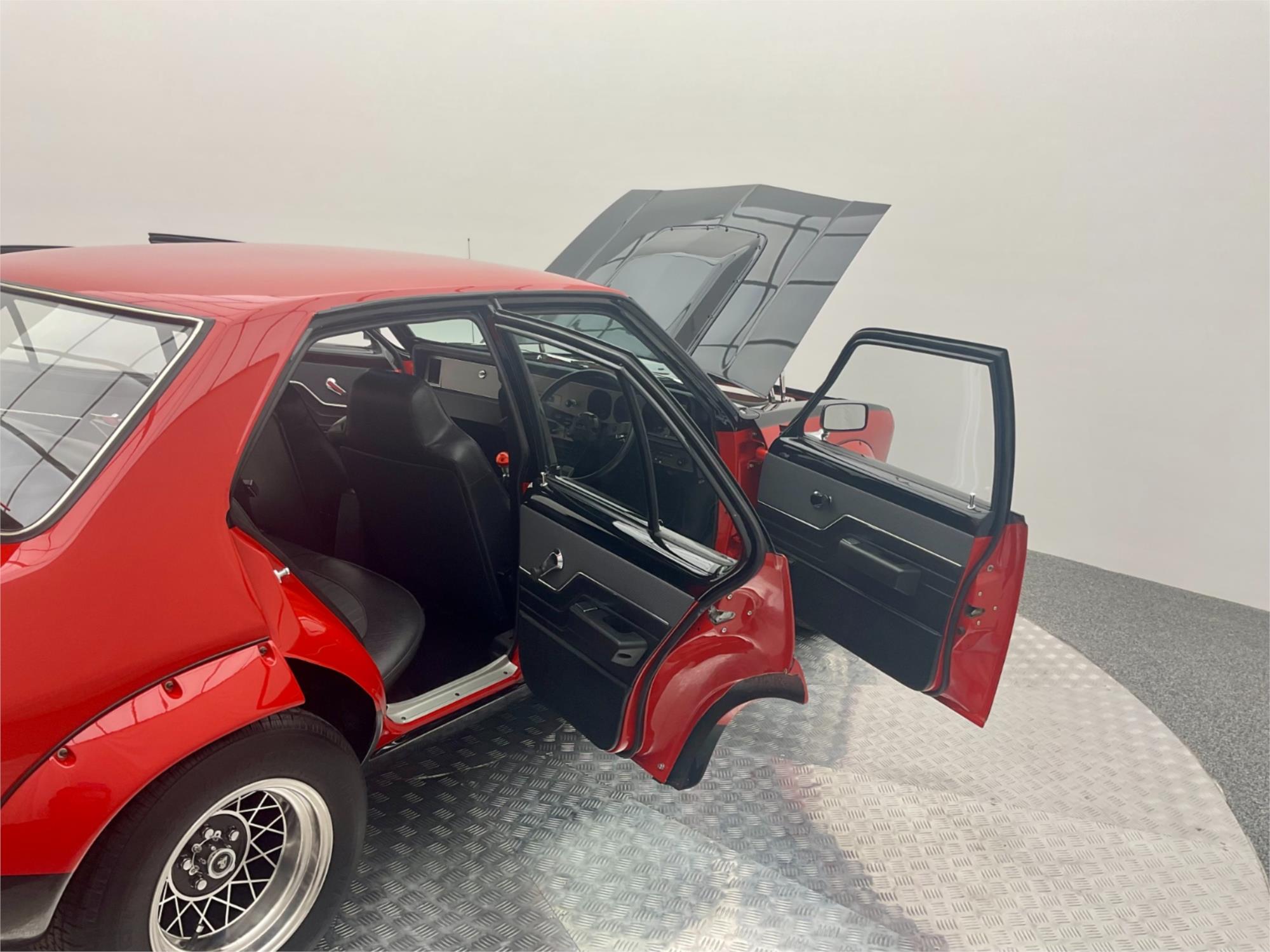 1974 HOLDEN TORANA LH SL/R 5000 4 SP MANUAL 4D SEDAN