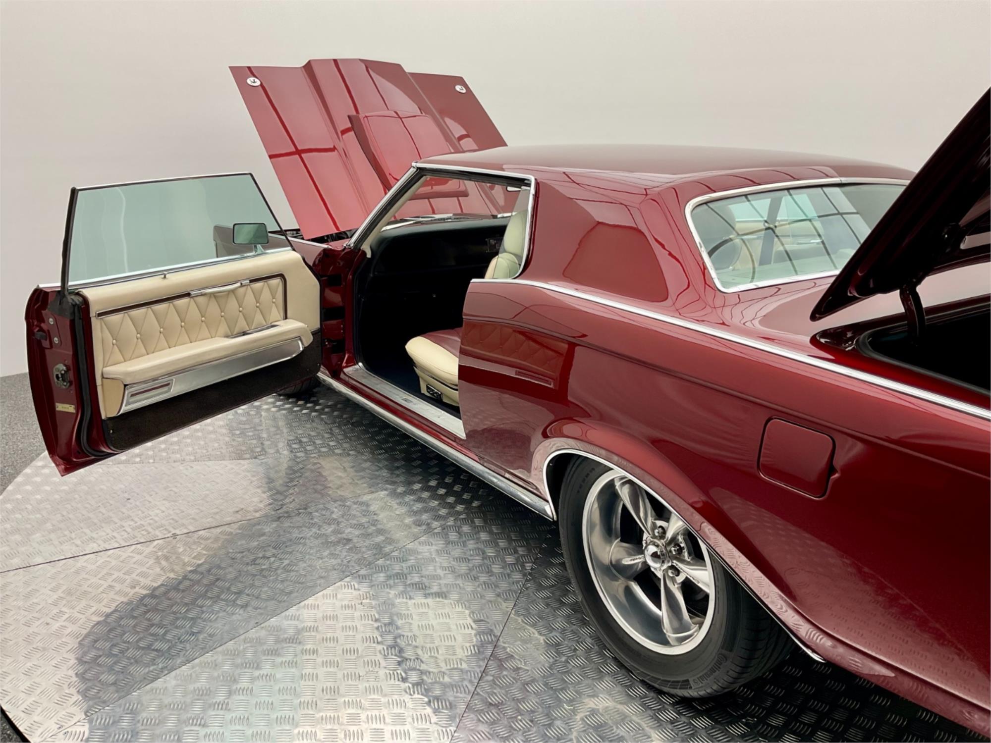 1969 LINCOLN CONTINENTAL MARK III 4 SP AUTOMATIC + OVERDRIVE COUPE