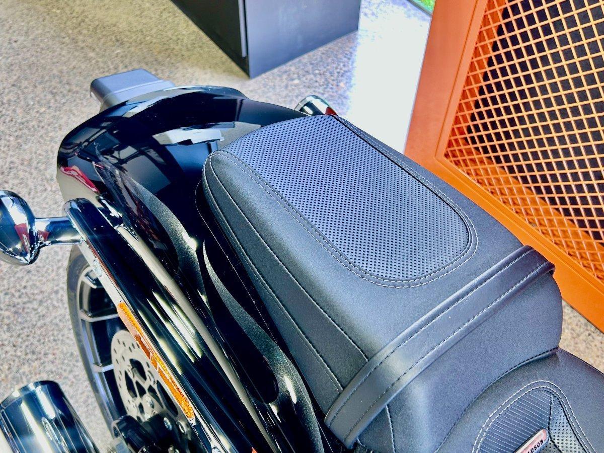2025 HARLEY-DAVIDSON FXBR BREAKOUT (117) CRUISER