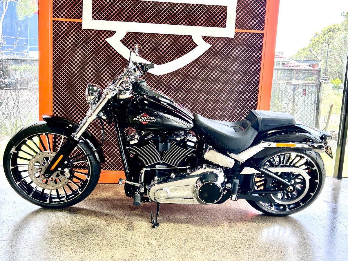 2025 HARLEY-DAVIDSON FXBR BREAKOUT (117) CRUISER