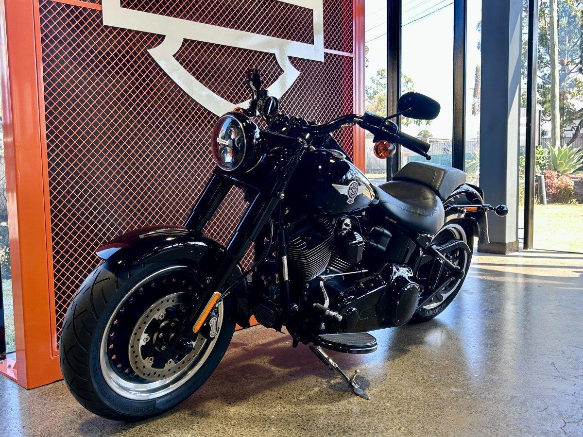 2017 HARLEY-DAVIDSON FLSTFBS FAT BOY S CRUISER