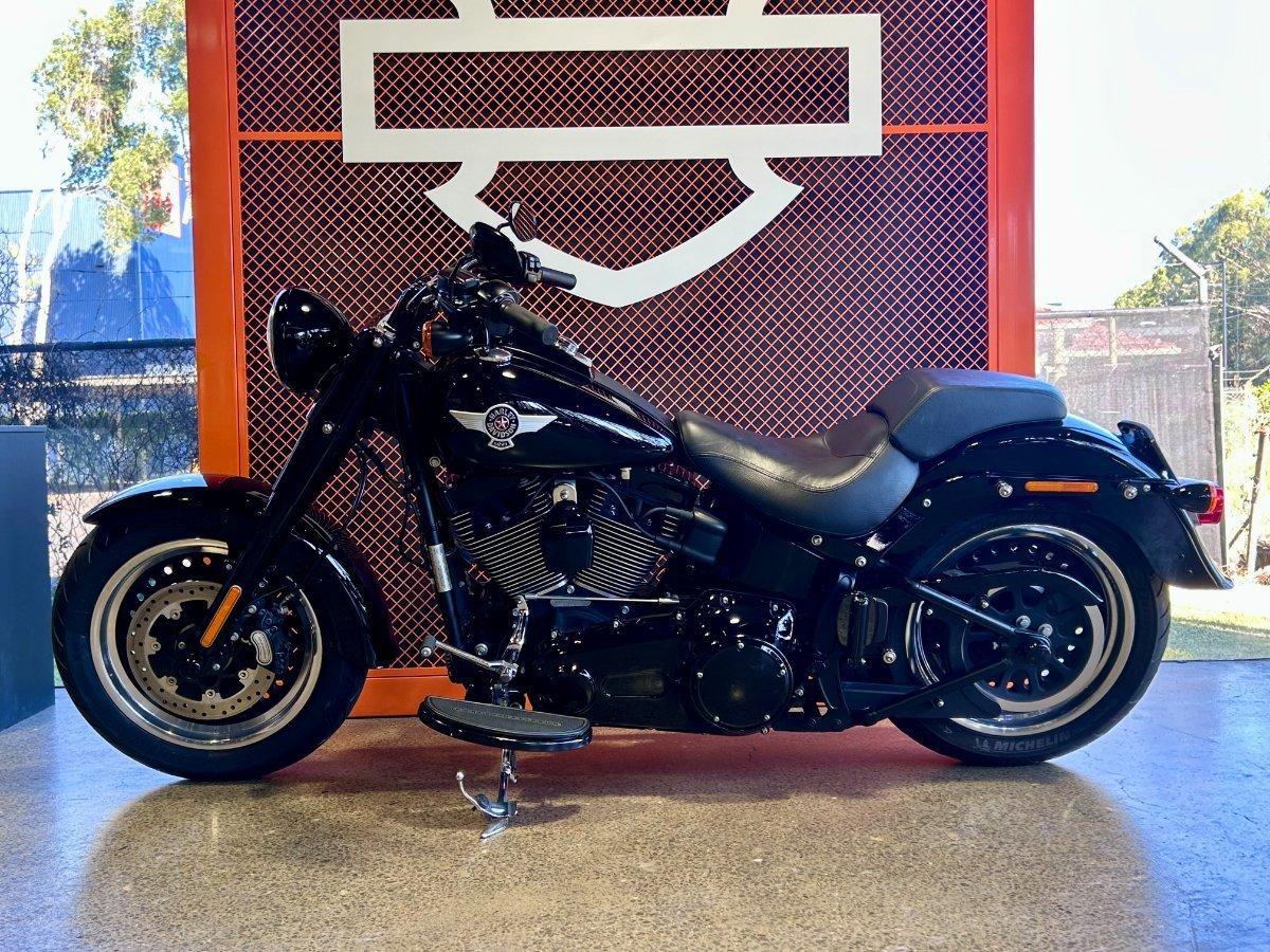 2017 HARLEY-DAVIDSON FLSTFBS FAT BOY S CRUISER