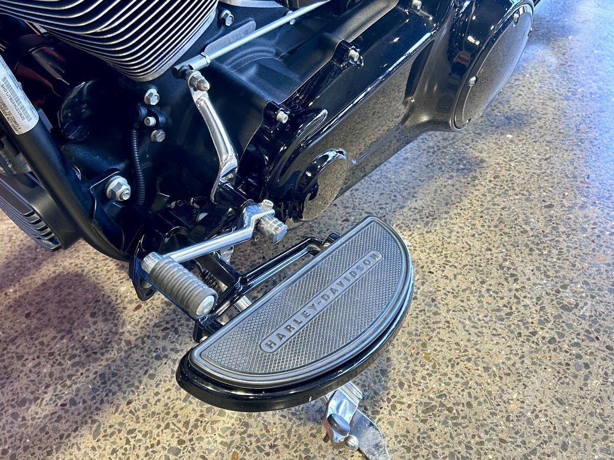 2017 HARLEY-DAVIDSON FLSTFBS FAT BOY S CRUISER