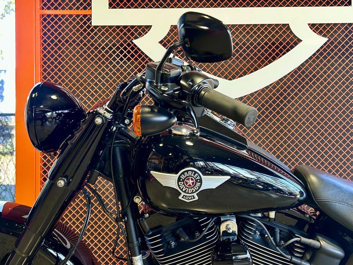 2017 HARLEY-DAVIDSON FLSTFBS FAT BOY S CRUISER