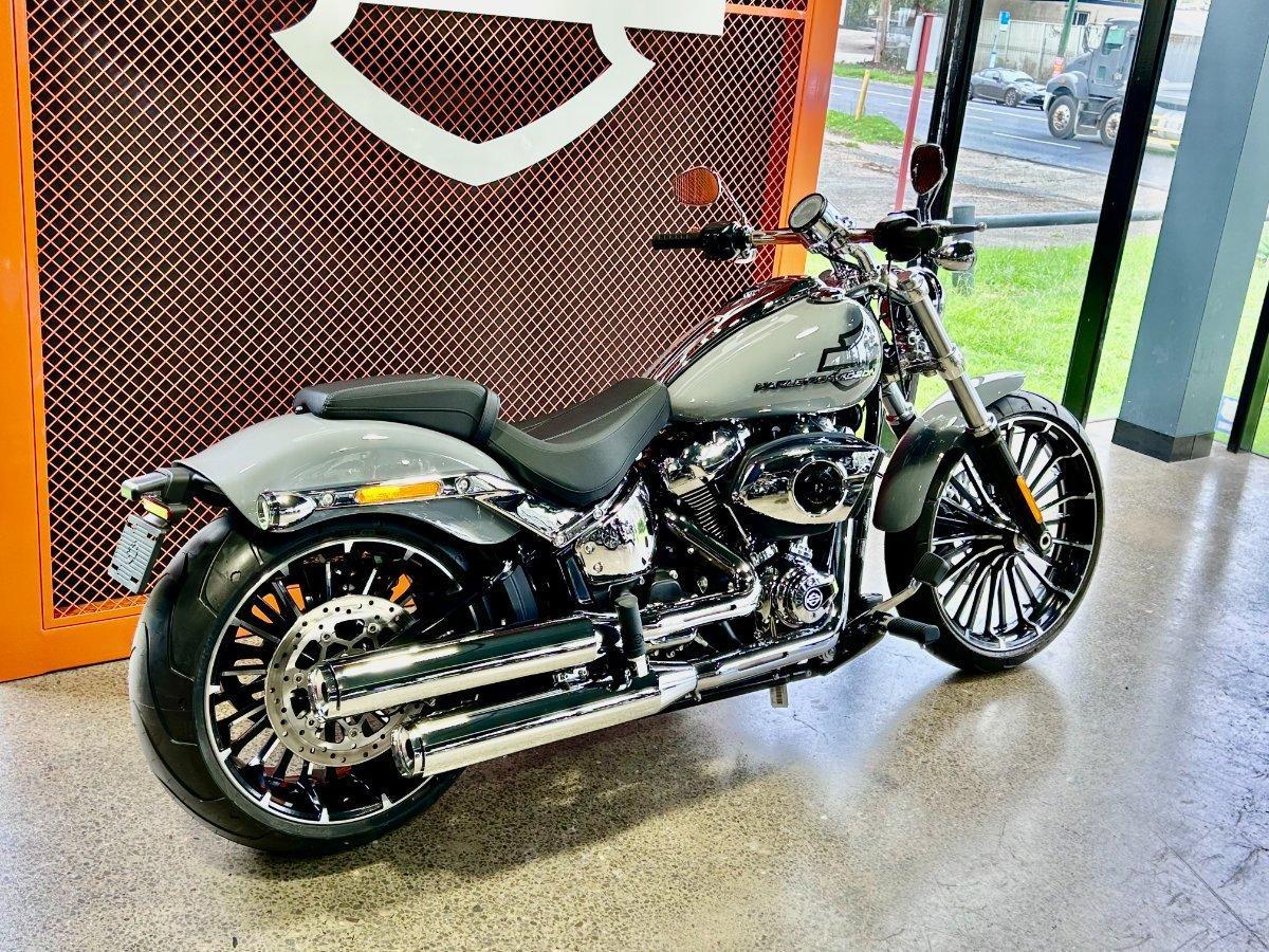 2026 HARLEY-DAVIDSON FXBR BREAKOUT (117) CRUISER