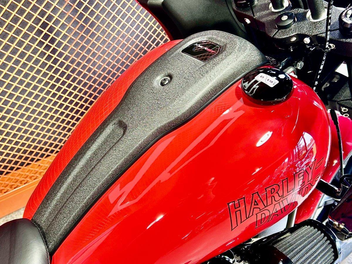 2026 HARLEY-DAVIDSON FXLRST LOW RIDER ST (117) CRUISER
