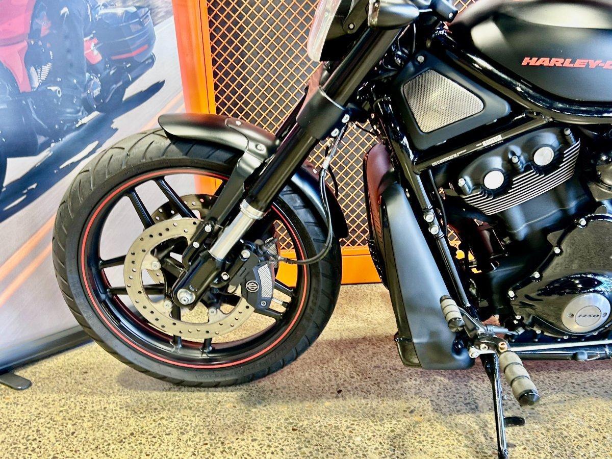 2013 HARLEY-DAVIDSON VRSCDX NIGHT ROD SPECIAL CRUISER