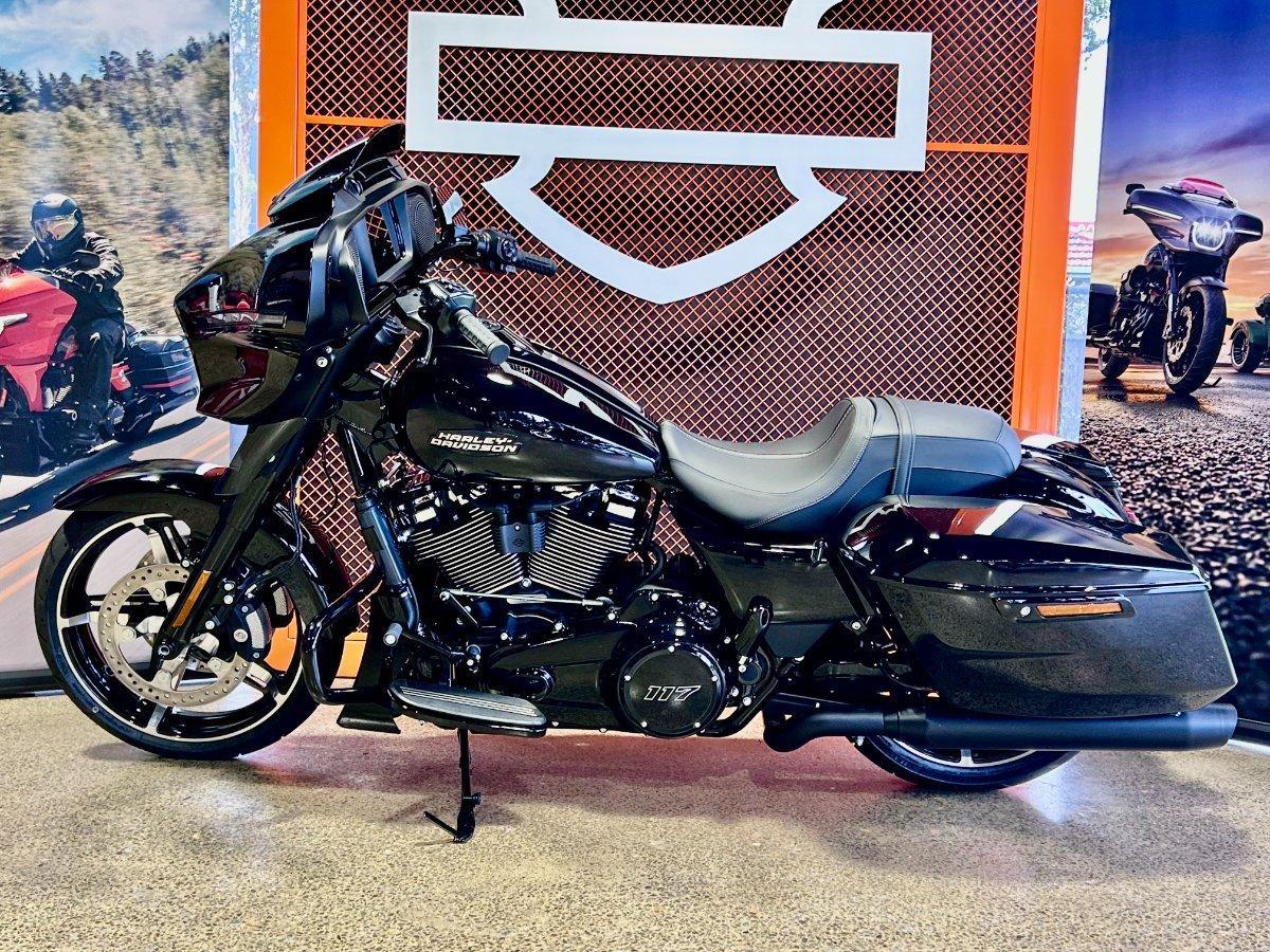 2026 HARLEY-DAVIDSON FLHX STREET GLIDE (117) CRUISER