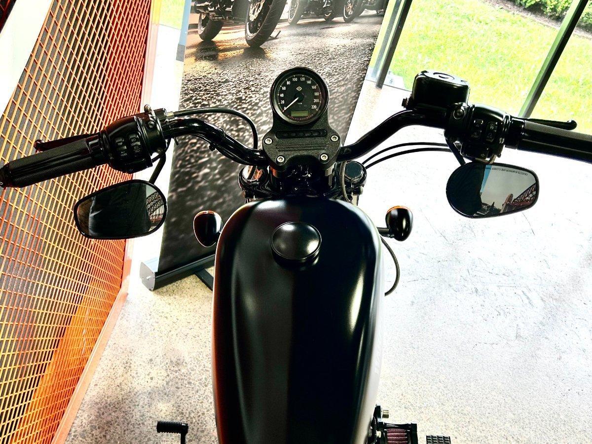 2015 HARLEY-DAVIDSON XL883 IRON 883 CRUISER