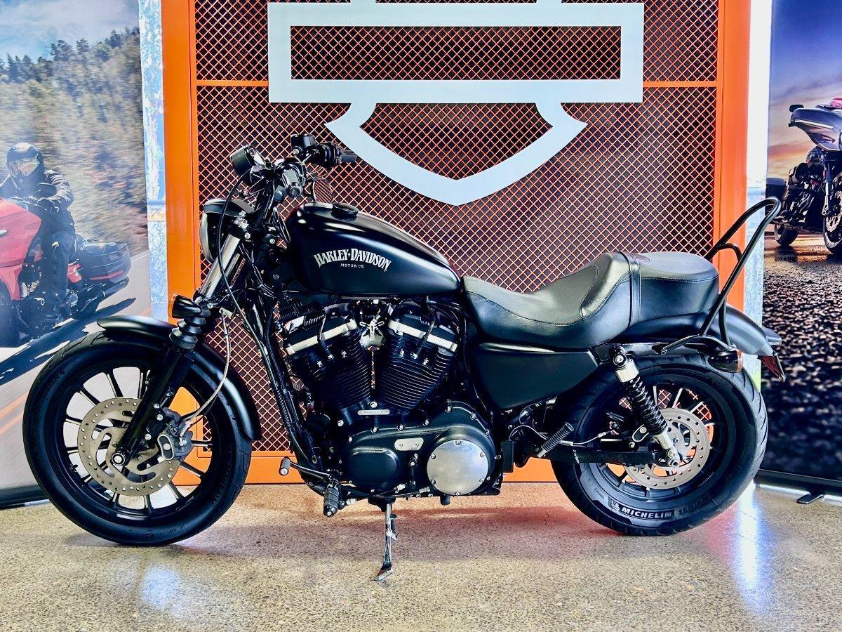 2015 HARLEY-DAVIDSON XL883 IRON 883 CRUISER