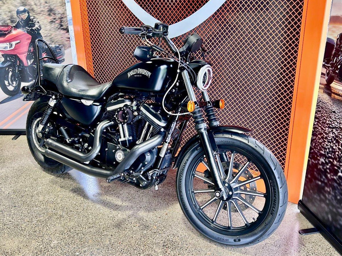 2015 HARLEY-DAVIDSON XL883 IRON 883 CRUISER
