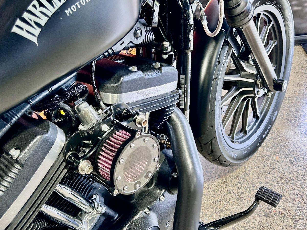 2015 HARLEY-DAVIDSON XL883 IRON 883 CRUISER