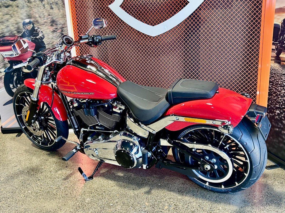 2026 HARLEY-DAVIDSON FXBR BREAKOUT (117) CRUISER