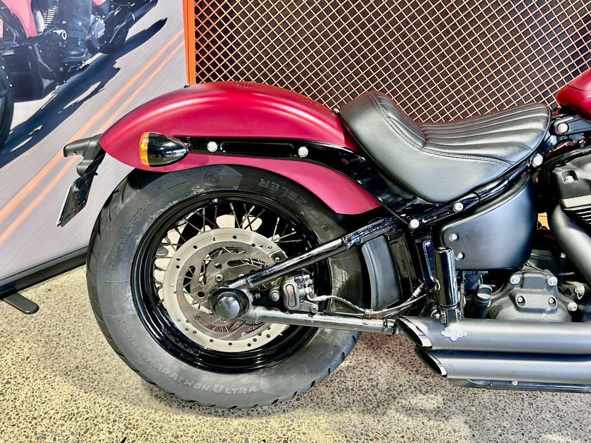 2019 HARLEY-DAVIDSON FXBB STREET BOB (107) CRUISER