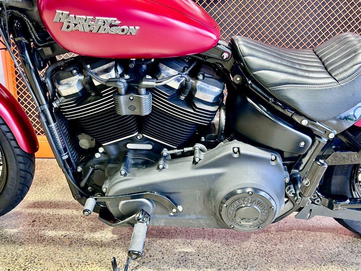 2019 HARLEY-DAVIDSON FXBB STREET BOB (107) CRUISER