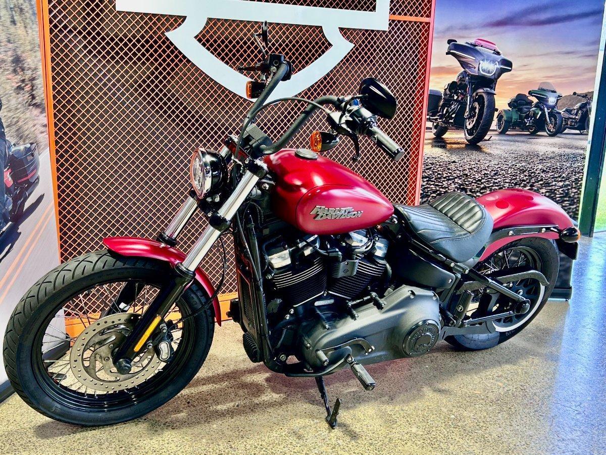 2019 HARLEY-DAVIDSON FXBB STREET BOB (107) CRUISER