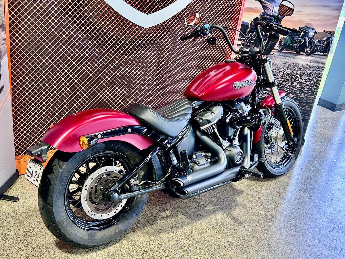2019 HARLEY-DAVIDSON FXBB STREET BOB (107) CRUISER