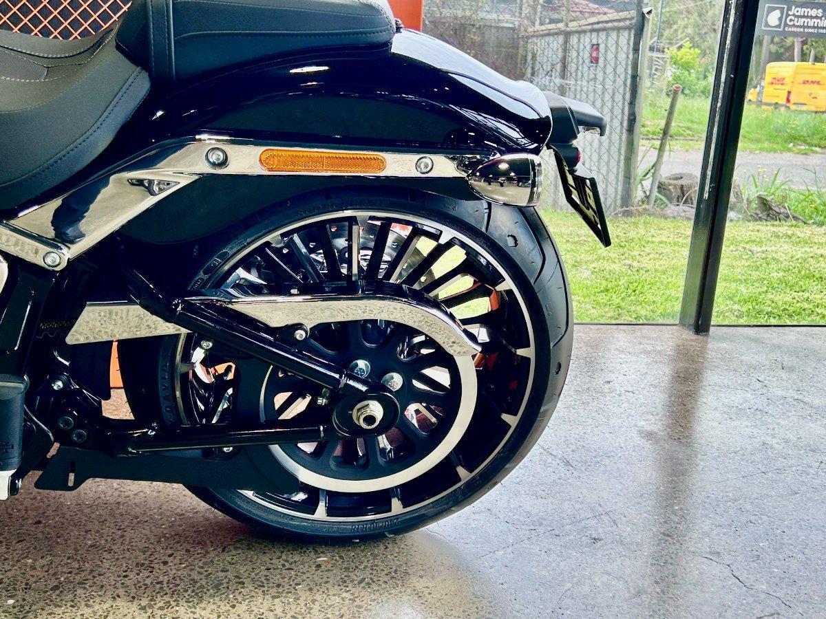 2025 HARLEY-DAVIDSON FXBR BREAKOUT (117) CRUISER