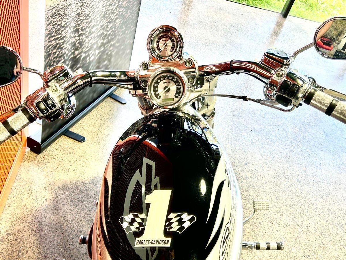 2007 HARLEY-DAVIDSON VRSCX V-ROD CRUISER