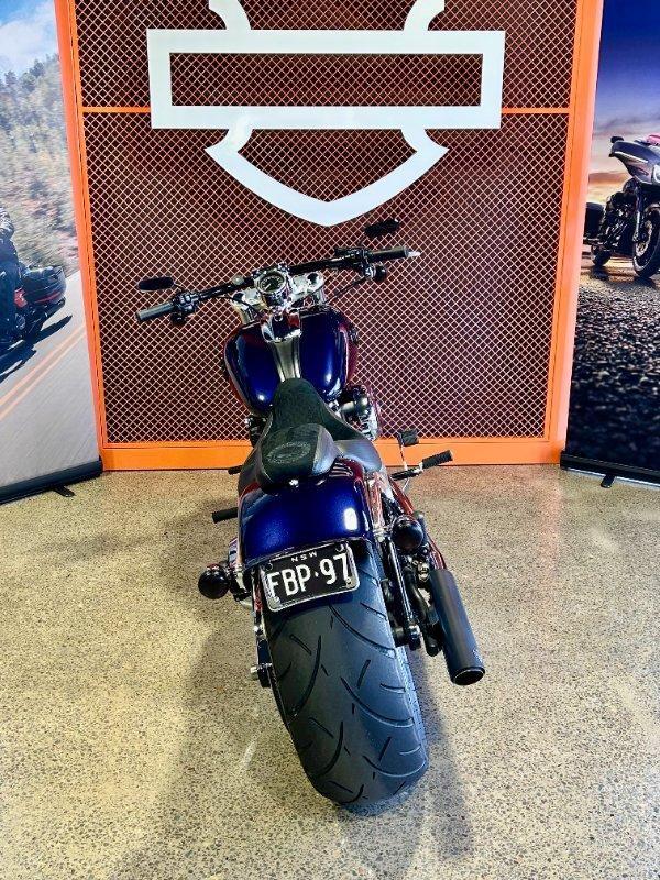 2013 HARLEY-DAVIDSON FXSB SOFTAIL BREAKOUT CRUISER