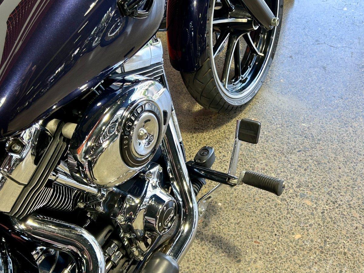 2013 HARLEY-DAVIDSON FXSB SOFTAIL BREAKOUT CRUISER