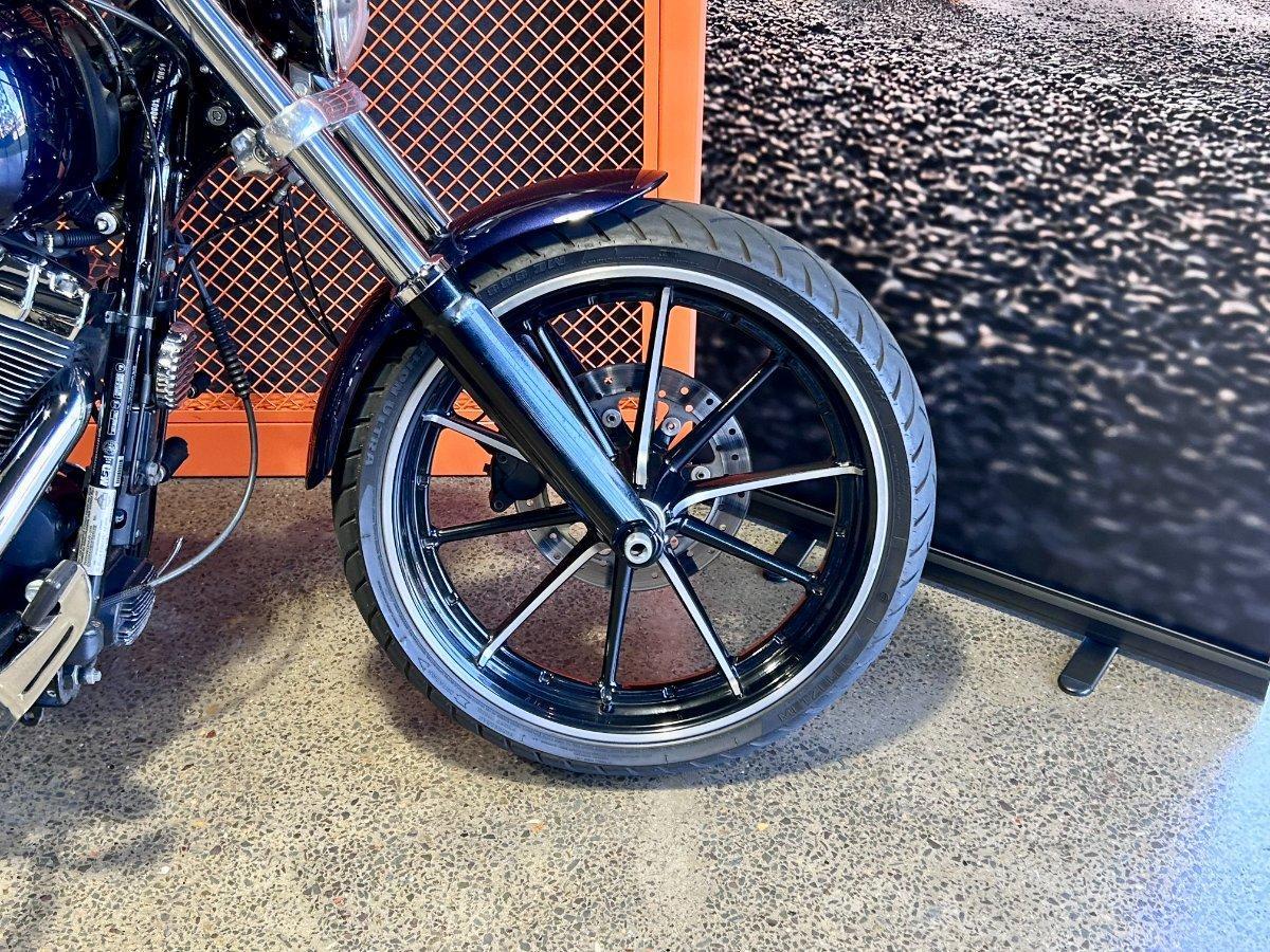 2013 HARLEY-DAVIDSON FXSB SOFTAIL BREAKOUT CRUISER