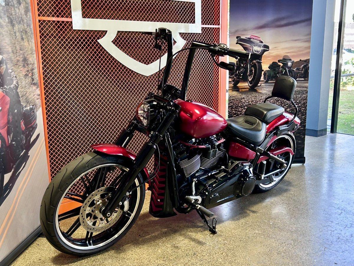 2022 HARLEY-DAVIDSON FXBRS BREAKOUT (114) CRUISER
