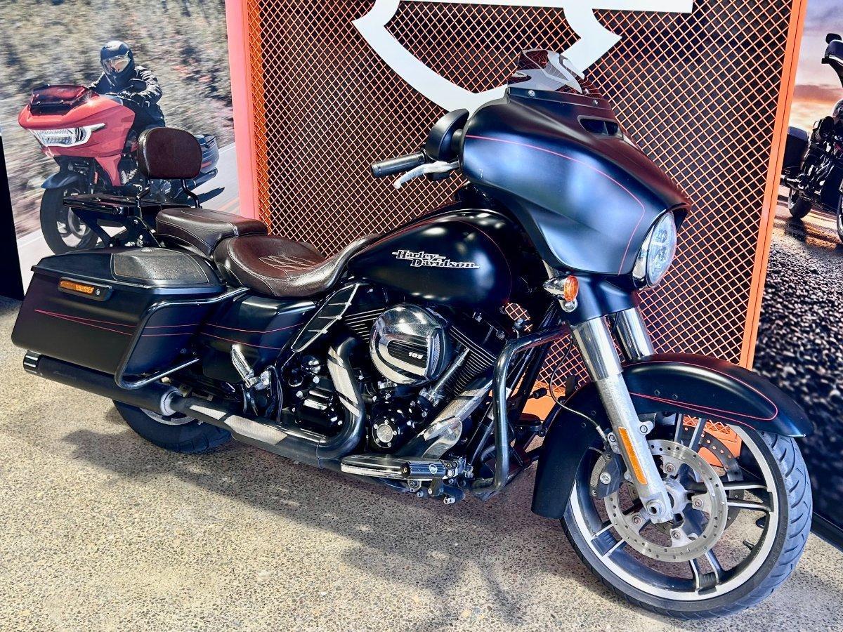 2015 HARLEY-DAVIDSON CVO STREET GLIDE CRUISER