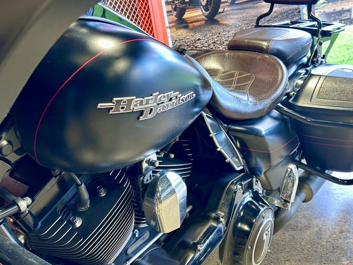 2015 HARLEY-DAVIDSON CVO STREET GLIDE CRUISER