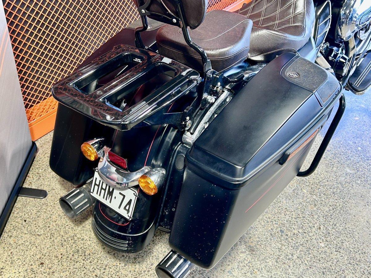 2015 HARLEY-DAVIDSON CVO STREET GLIDE CRUISER