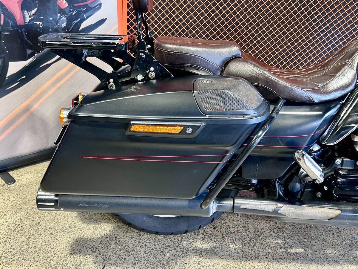 2015 HARLEY-DAVIDSON CVO STREET GLIDE CRUISER