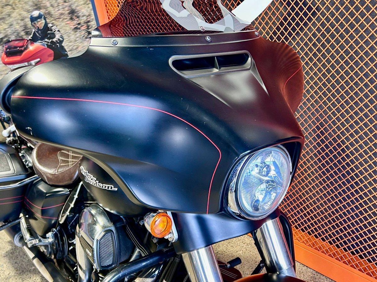 2015 HARLEY-DAVIDSON CVO STREET GLIDE CRUISER