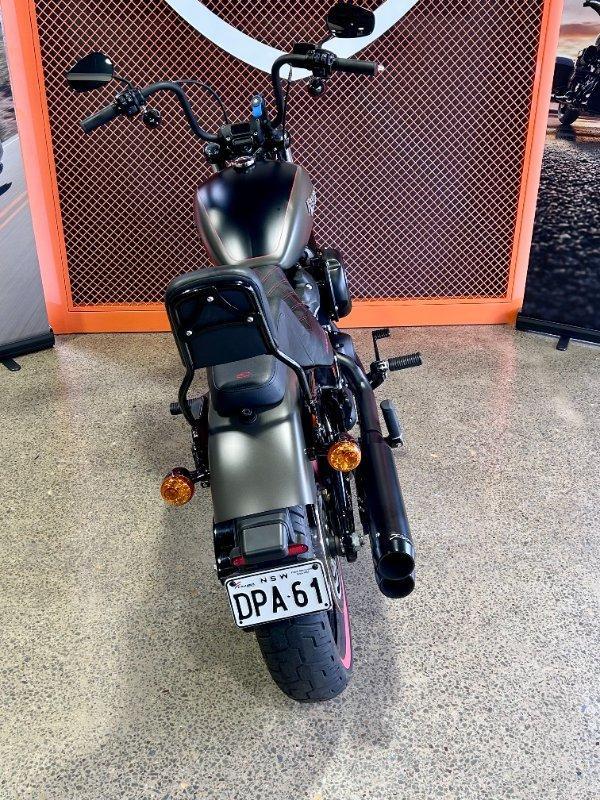 2018 HARLEY-DAVIDSON FXBB STREET BOB (107) CRUISER