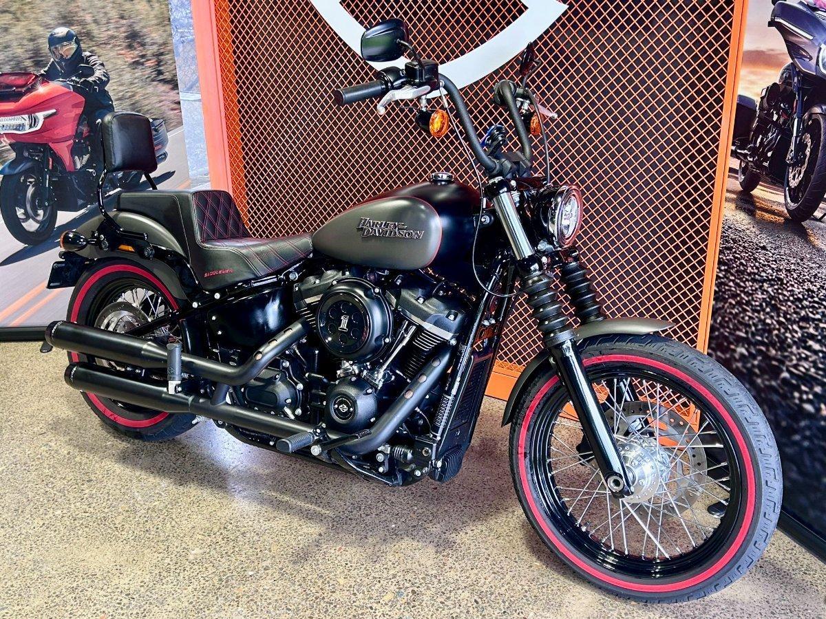 2018 HARLEY-DAVIDSON FXBB STREET BOB (107) CRUISER