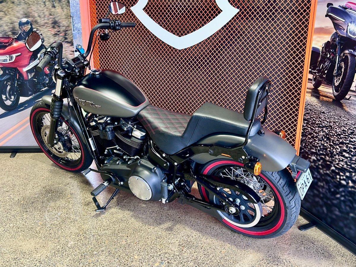 2018 HARLEY-DAVIDSON FXBB STREET BOB (107) CRUISER