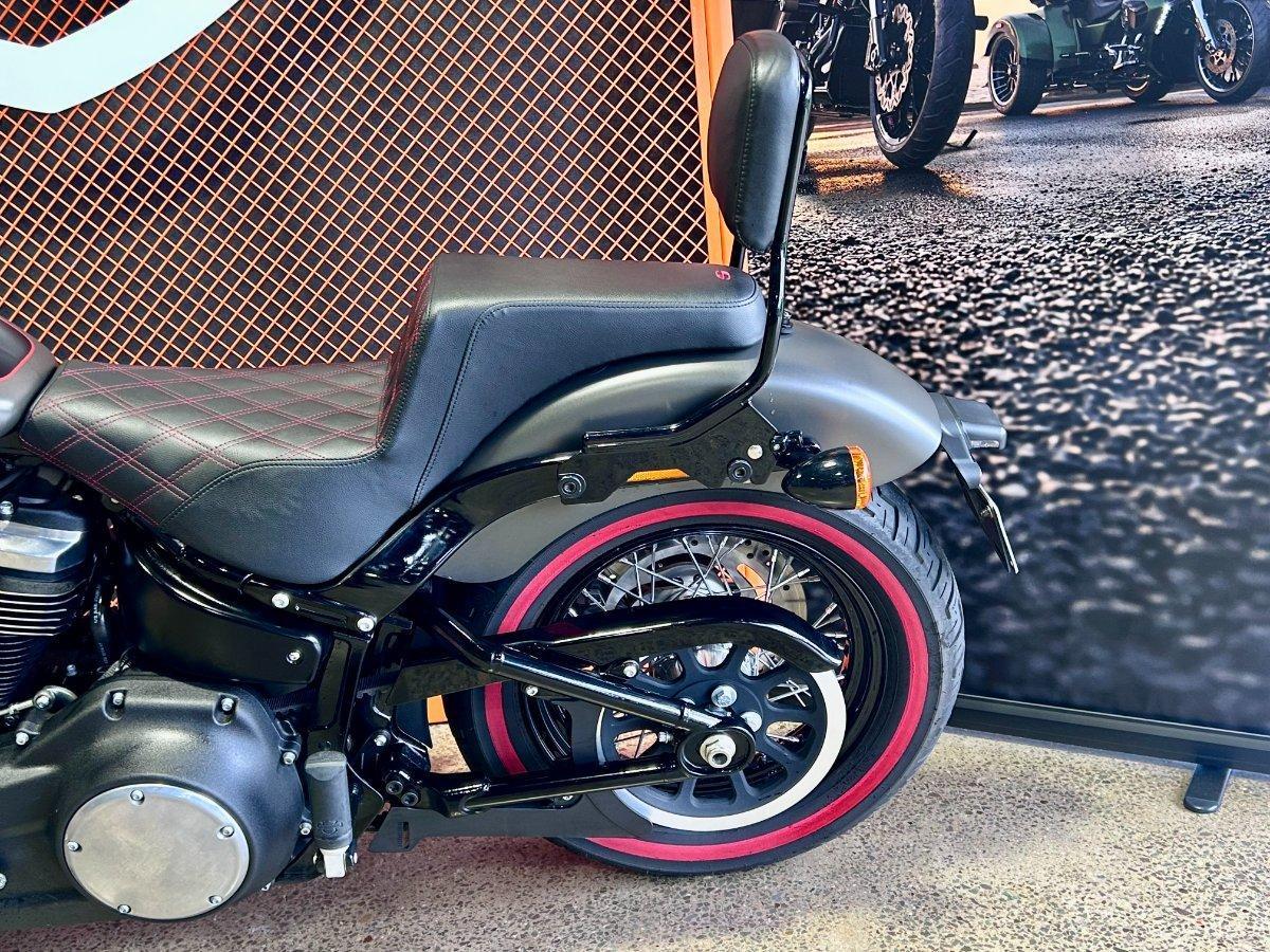 2018 HARLEY-DAVIDSON FXBB STREET BOB (107) CRUISER