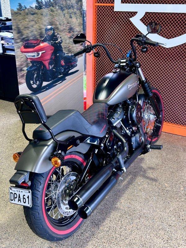 2018 HARLEY-DAVIDSON FXBB STREET BOB (107) CRUISER
