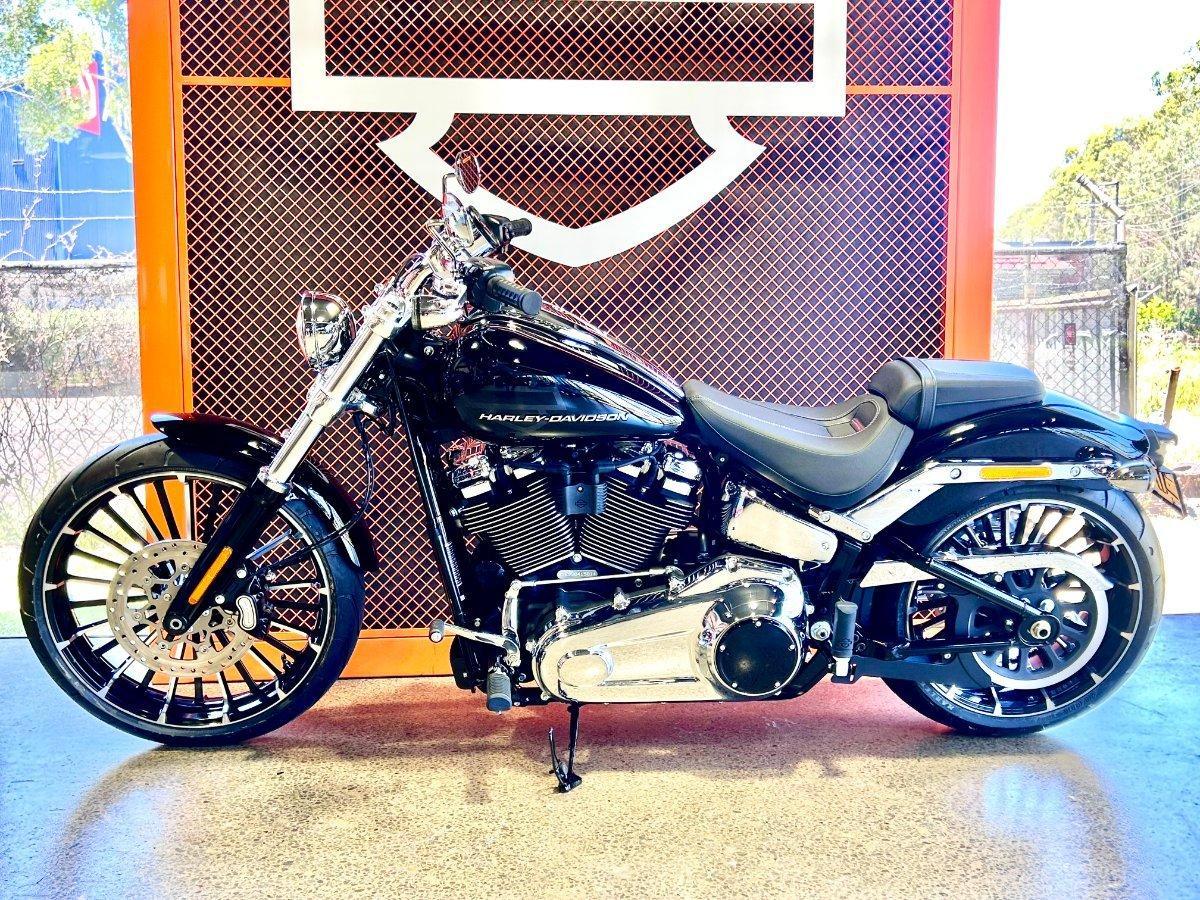 2025 HARLEY-DAVIDSON FXBR BREAKOUT (117) CRUISER
