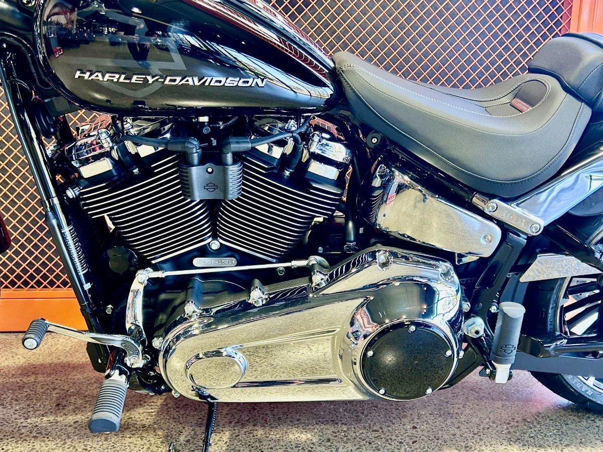 2025 HARLEY-DAVIDSON FXBR BREAKOUT (117) CRUISER