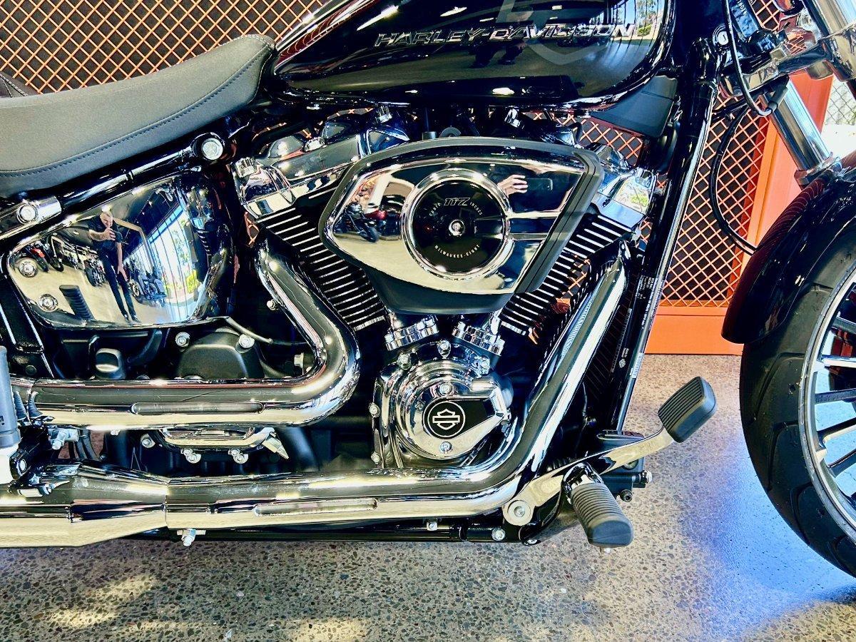 2025 HARLEY-DAVIDSON FXBR BREAKOUT (117) CRUISER
