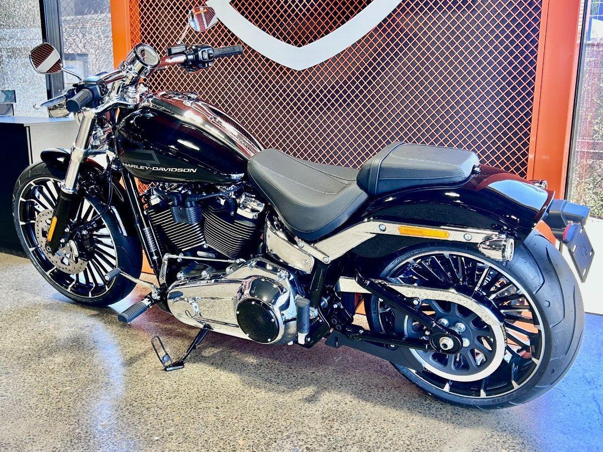2025 HARLEY-DAVIDSON FXBR BREAKOUT (117) CRUISER