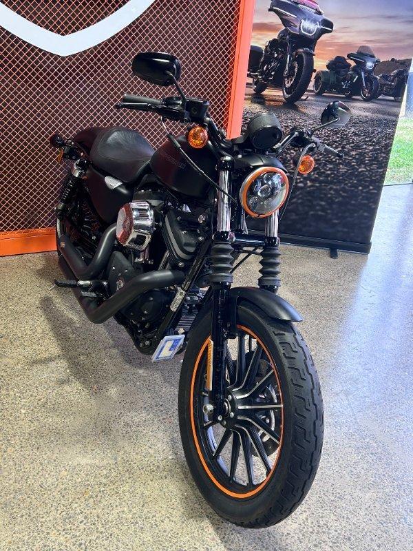 2011 HARLEY-DAVIDSON XL883N IRON 883 CRUISER