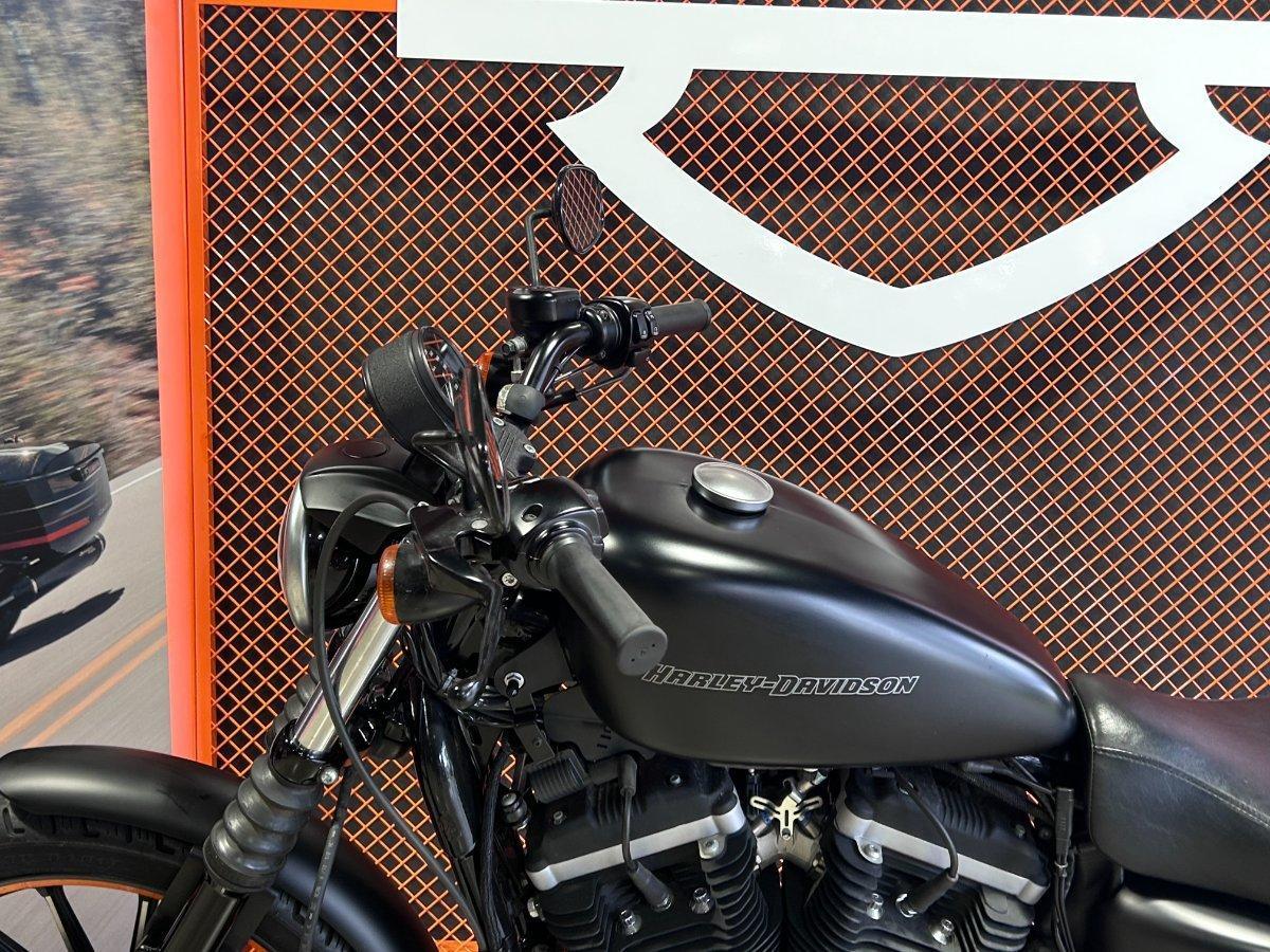 2011 HARLEY-DAVIDSON XL883N IRON 883 CRUISER