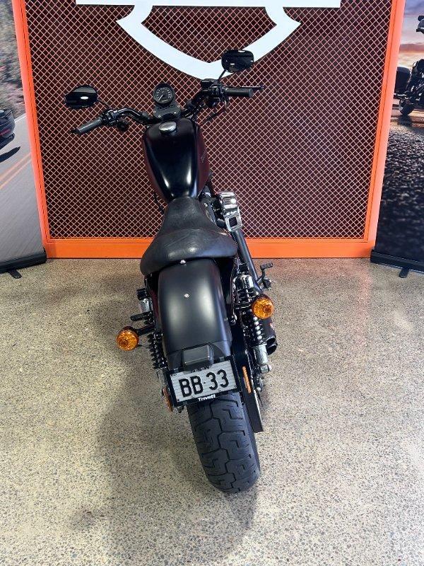 2011 HARLEY-DAVIDSON XL883N IRON 883 CRUISER