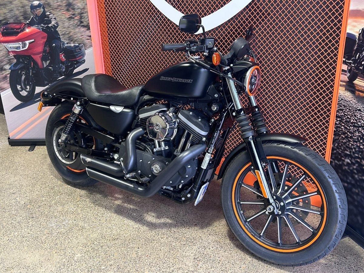 2011 HARLEY-DAVIDSON XL883N IRON 883 CRUISER
