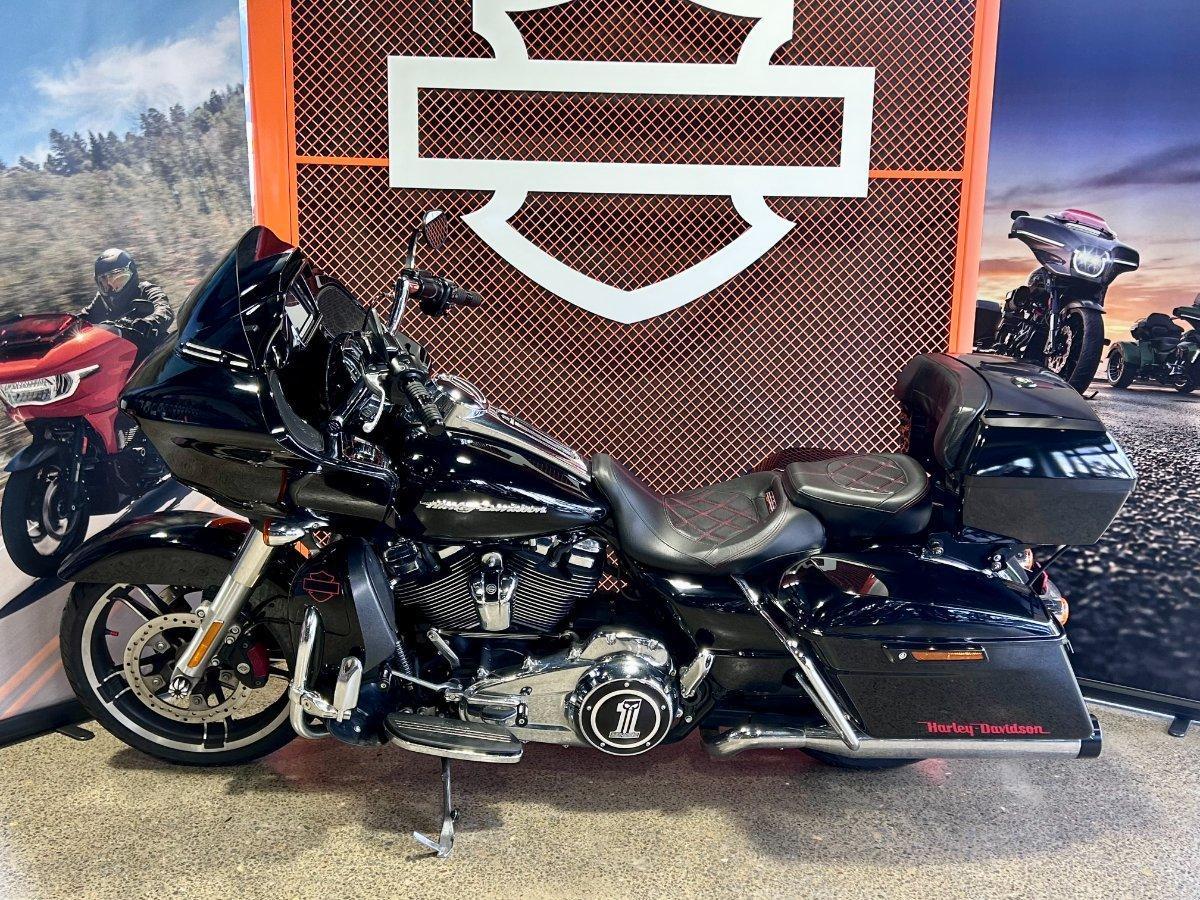 2017 HARLEY-DAVIDSON FLTRX ROAD GLIDE CRUISER
