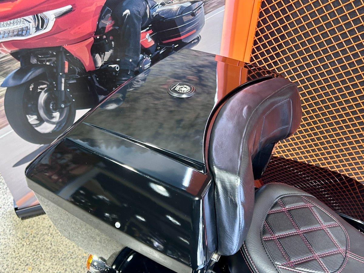 2017 HARLEY-DAVIDSON FLTRX ROAD GLIDE CRUISER