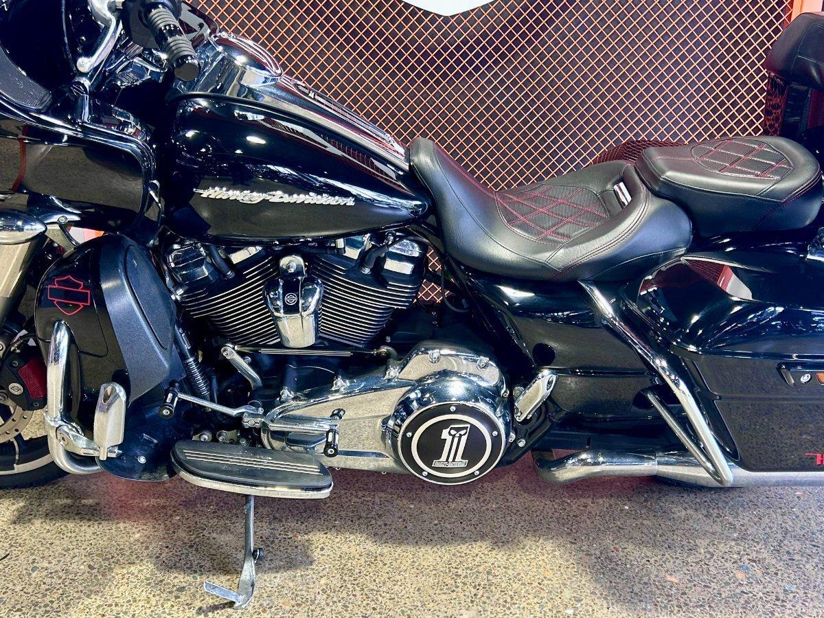 2017 HARLEY-DAVIDSON FLTRX ROAD GLIDE CRUISER